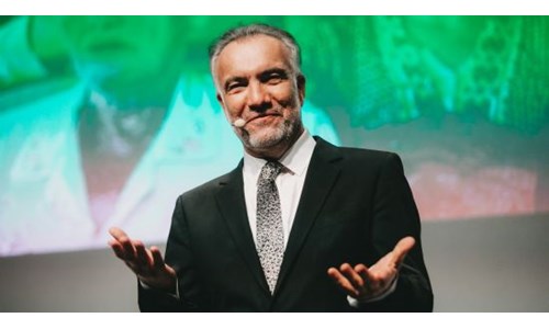 'IRKÇILIĞIN PANZEHRİ KÜLTÜR İLE SANAT'